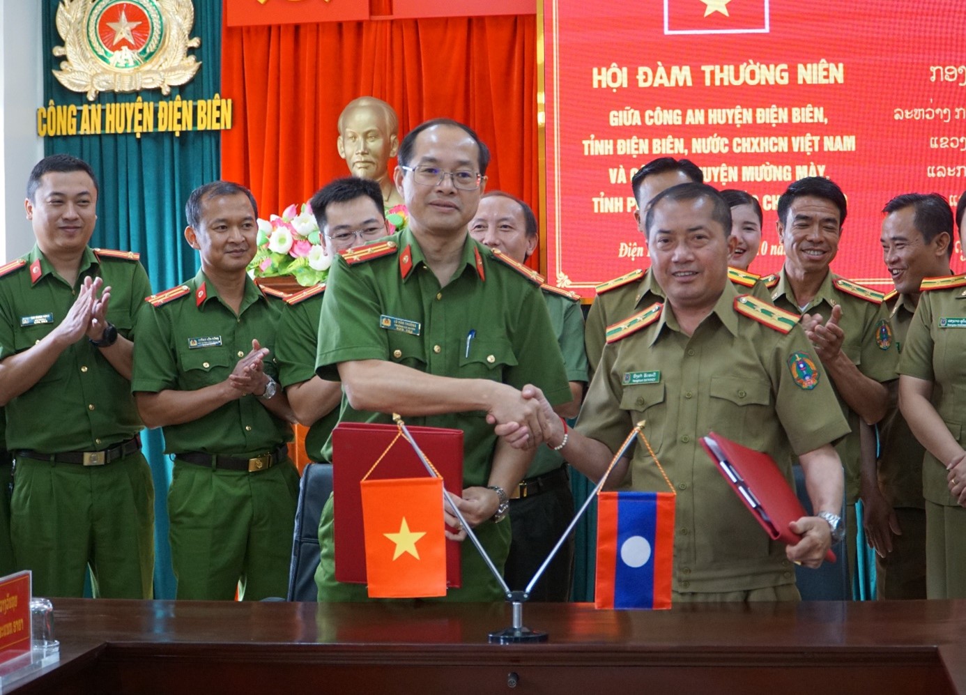 Hoi-dam-VN-Lao-15-10-24-3.jpg