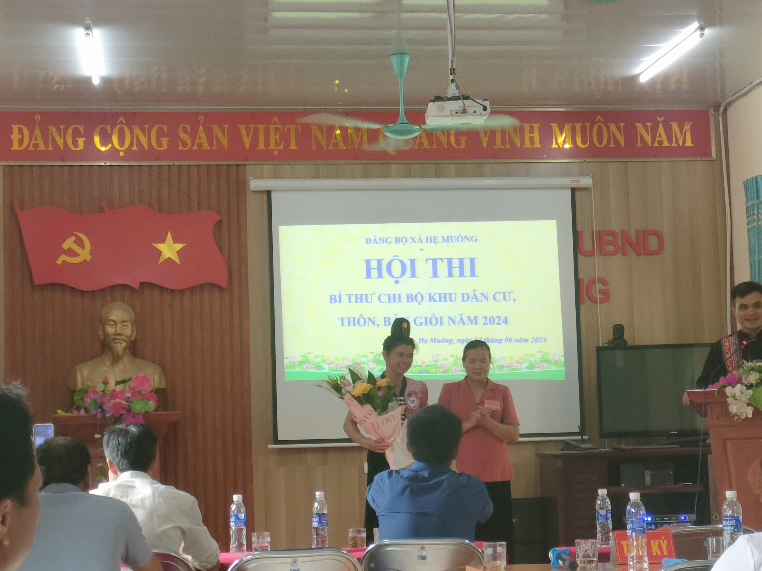-nh-thi-chi-b-1.jpg