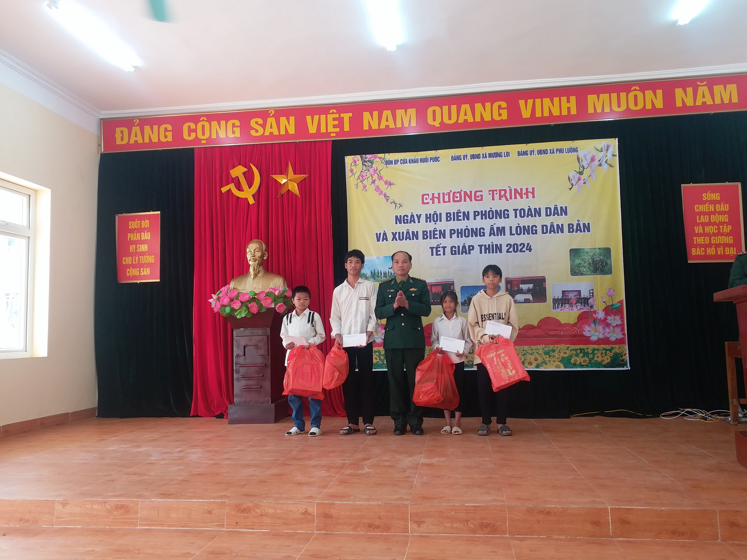 -nh-bi-n-ph-ng.jpg