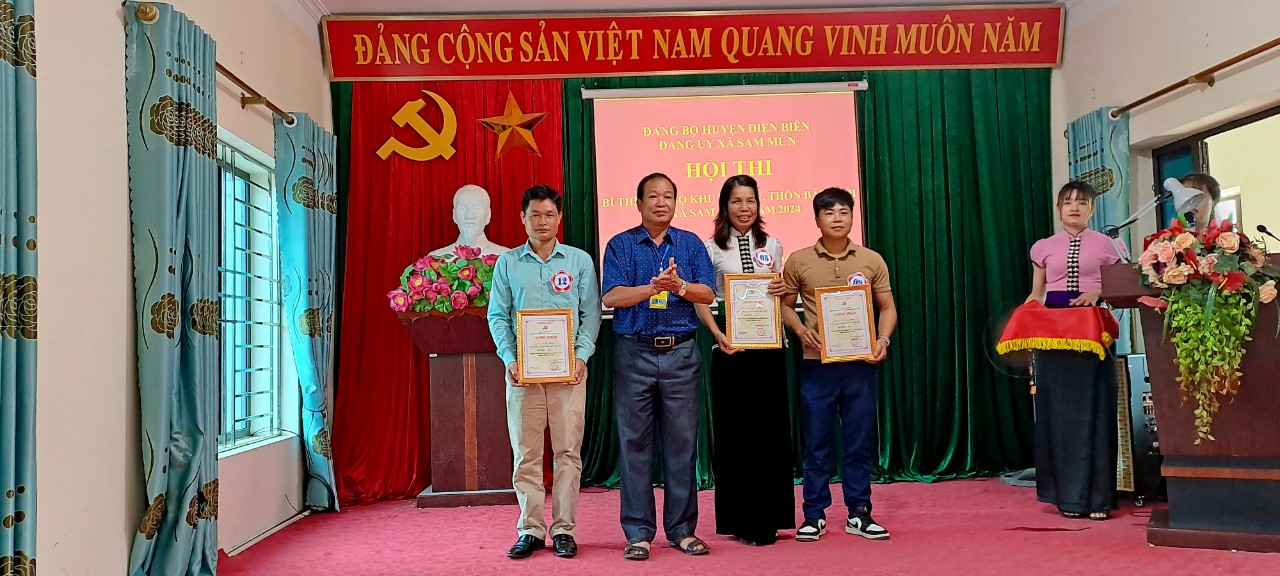 z5537743511083_e519673da371c1a6fa04b2dc47e1d759.jpg